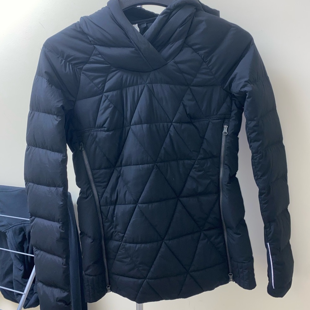 Lululemon Down for Run Pullover